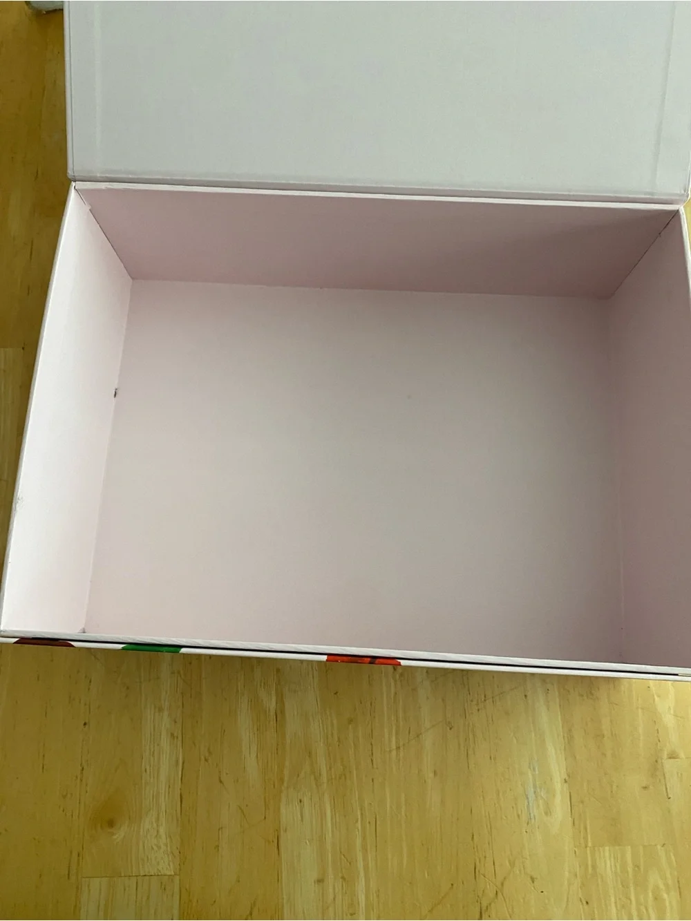 kate spade magnetic closure lite pink Cherry Nesting Box small mark inside left